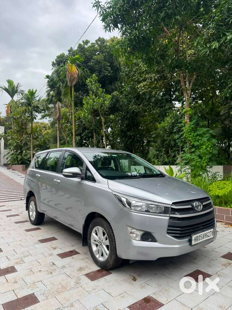 Toyota Innova Crysta 2017 Diesel Well Maintained