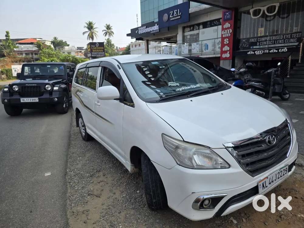 Toyota Innova 2010 Model New Test New Insurance New Battery