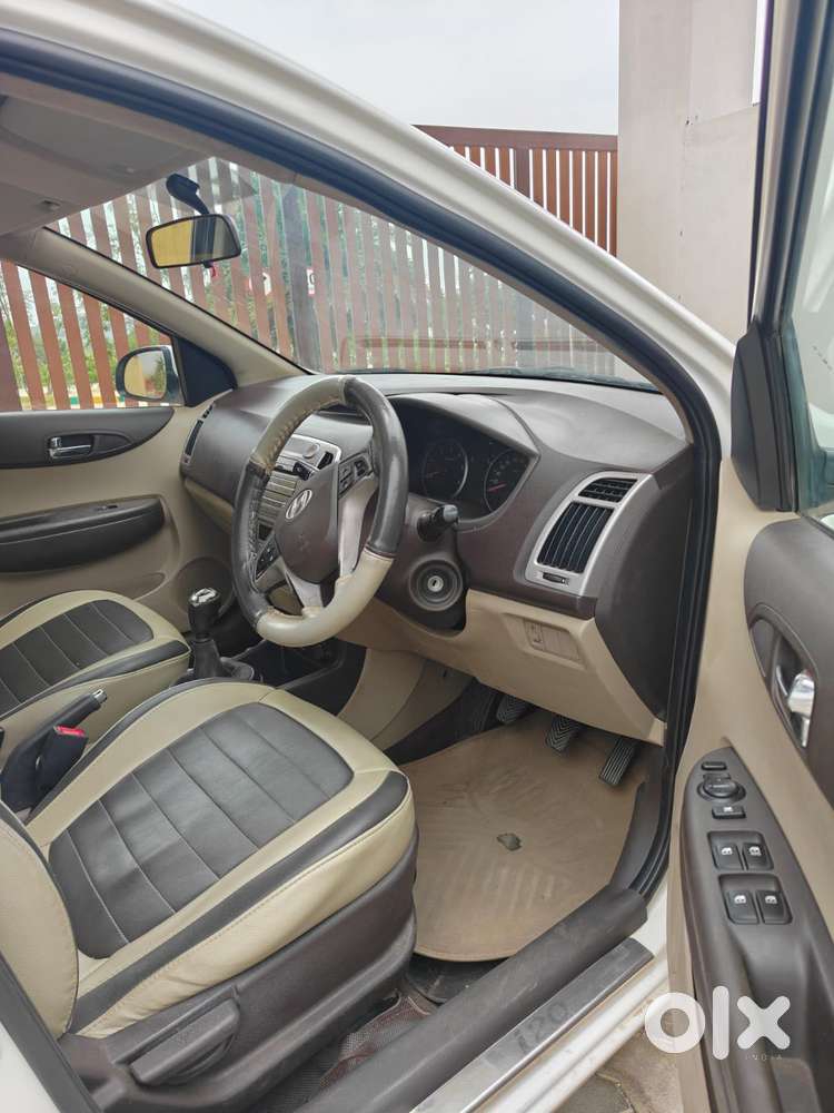 Hyundai I20 Diesel Sportz, 2011, Diesel