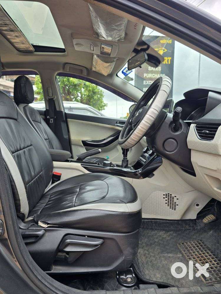 Tata Nexon 1.2 Revotron Xz Plus, 2022, Petrol