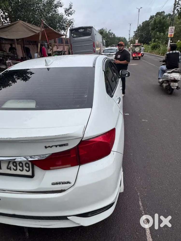 Honda City At Petrol 2016 Model