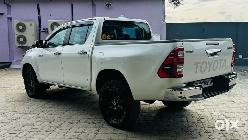 Toyota Hilux 2024 Automatic