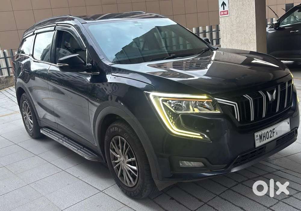 Mahindra Xuv700 2.0 Ax 5 Petrol At Str, 2023, Petrol