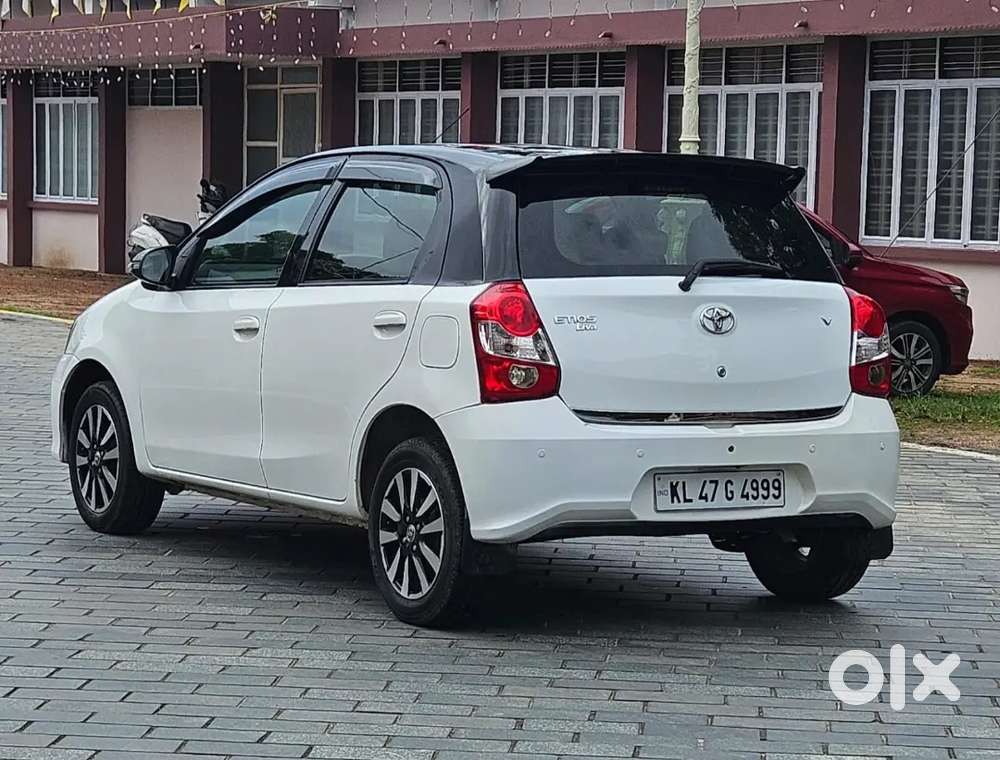 Toyota Etios Liva 2017 Petrol 33000 Km Driven
