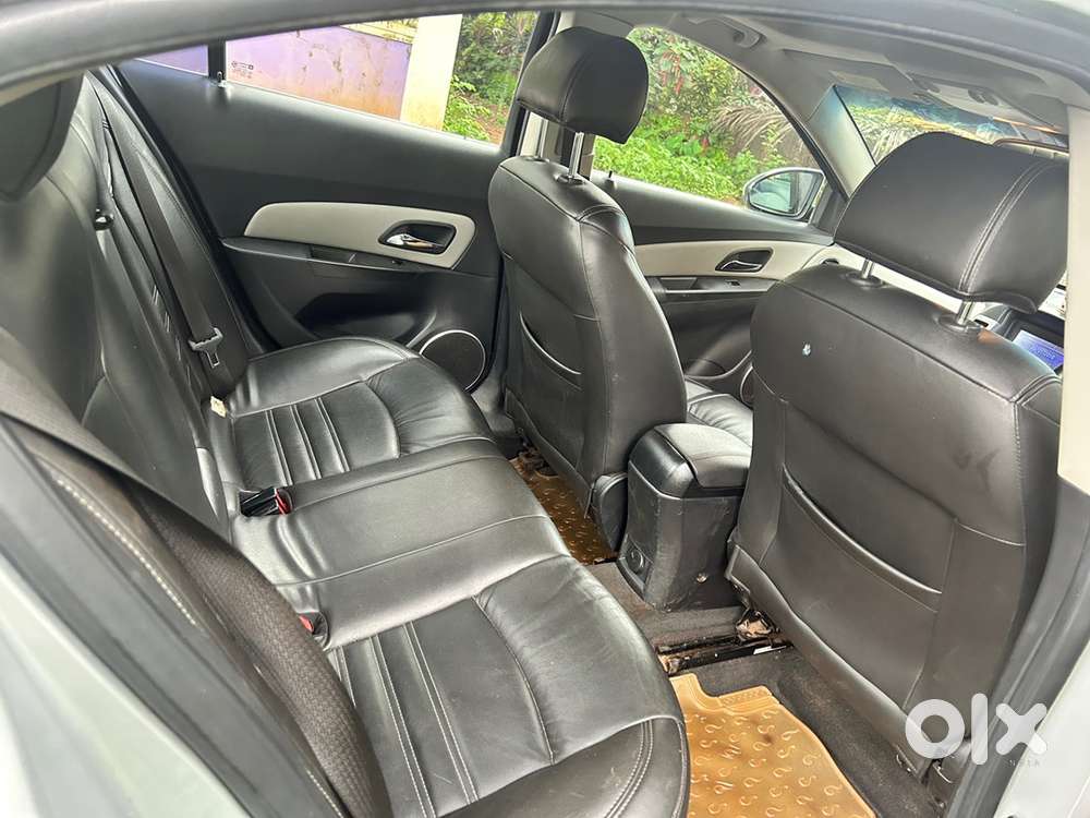Chevrolet Cruze 2012 Diesel 25000 Km Driven