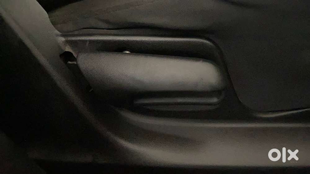 Maruti Suzuki Swift 1.2 Lxi (o), 2017, Petrol