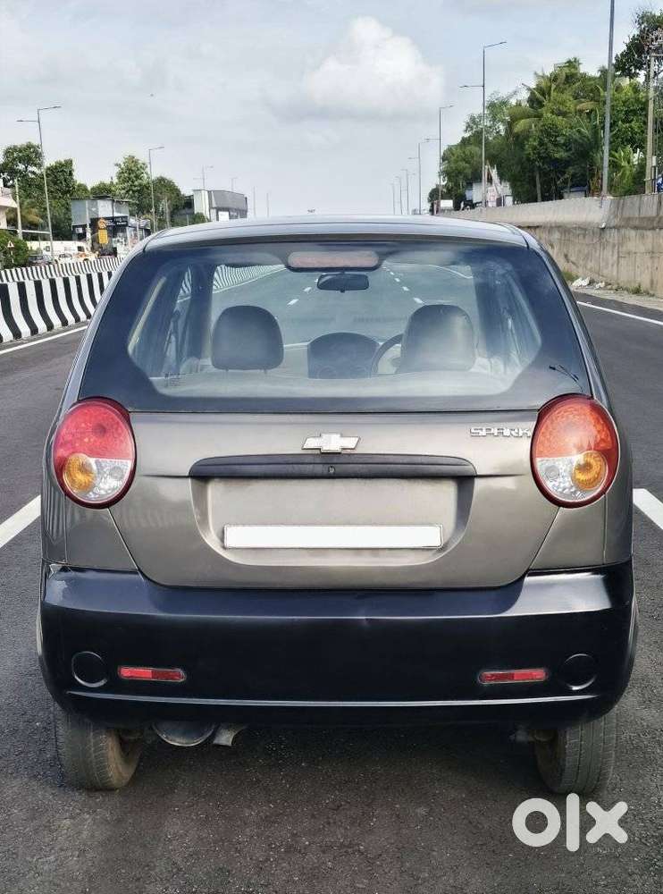 Chevrolet Spark 1, 2010, Petrol