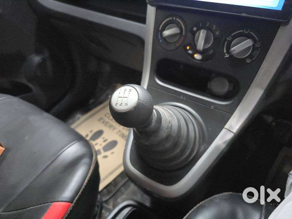 Maruti Suzuki Ritz Vxi, 2010, Petrol