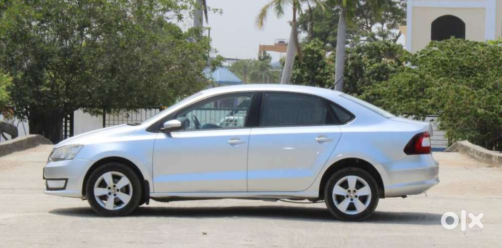 Skoda Rapid Ambition 1.6 Mpfi Manual, 2017, Petrol