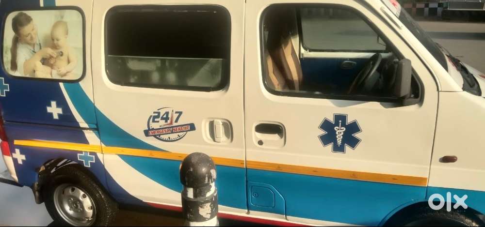 Ambulance Ecco Maruti