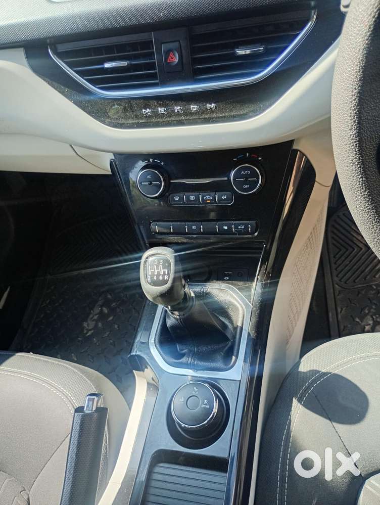 Tata Nexon 1.2 Revotron Xz Plus, 2022, Petrol