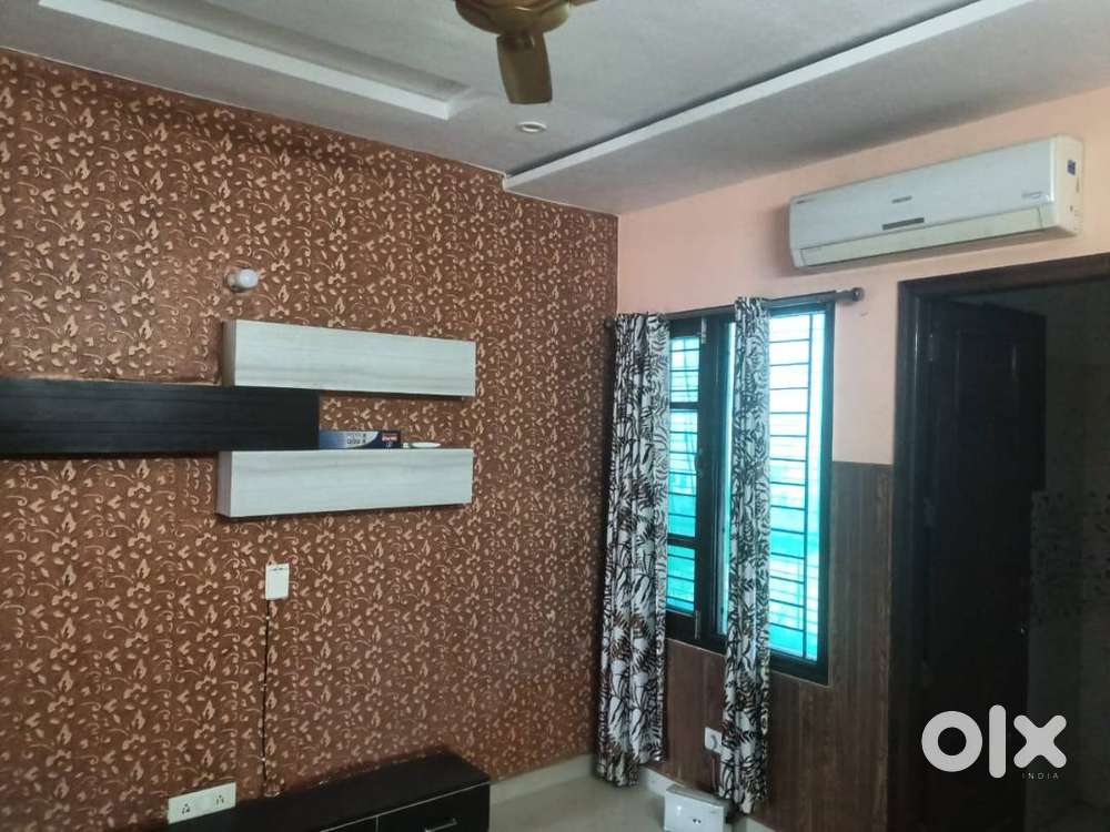Fully Furnished 2 BHK Flat for Rent in Aman City, Kharar