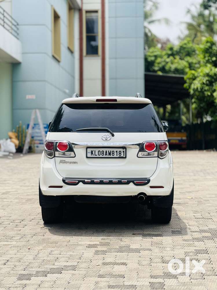 Toyota Fortuner 3.0 4x4 Manual, 2011, Diesel