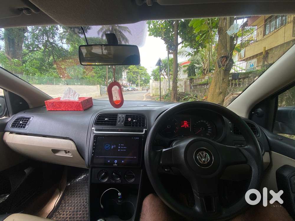 Volkswagen Polo Petrol 2010 Year