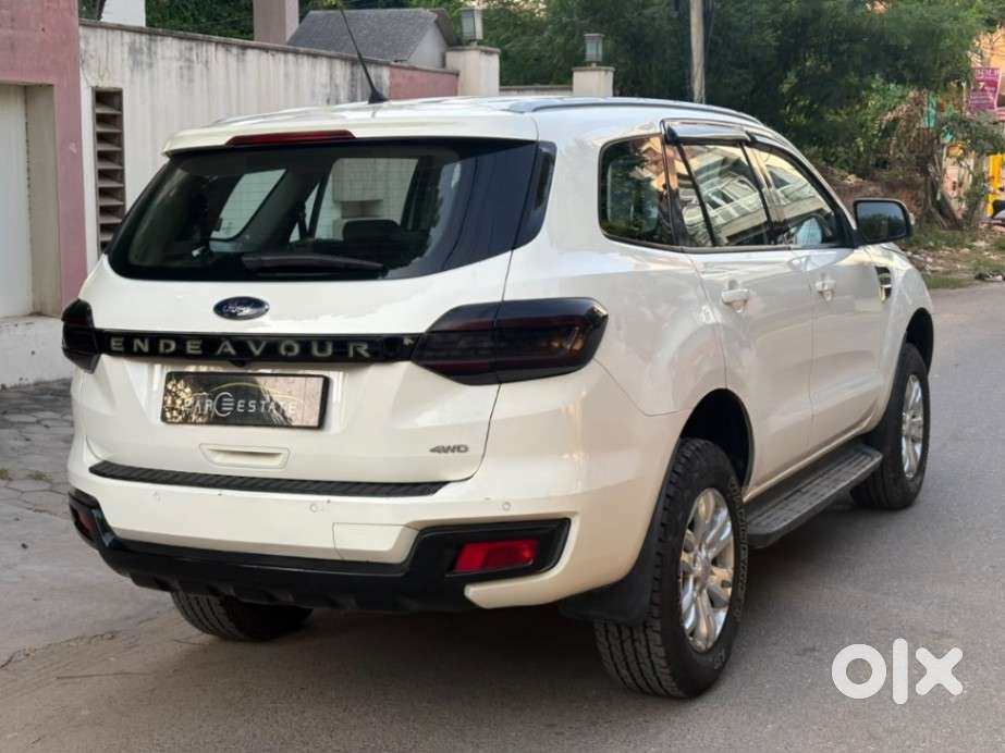 Ford Endeavour 2.2 Trend Mt 4x4, 2017, Diesel