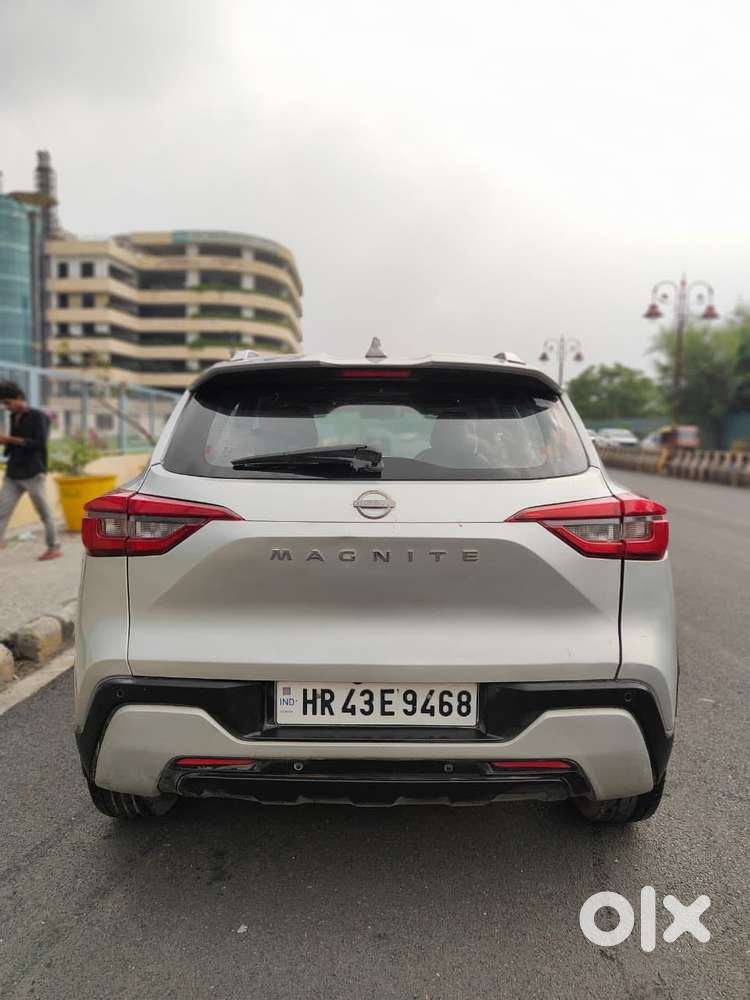 Nissan Magnite 1.0 Xv Premium, 2021, Petrol