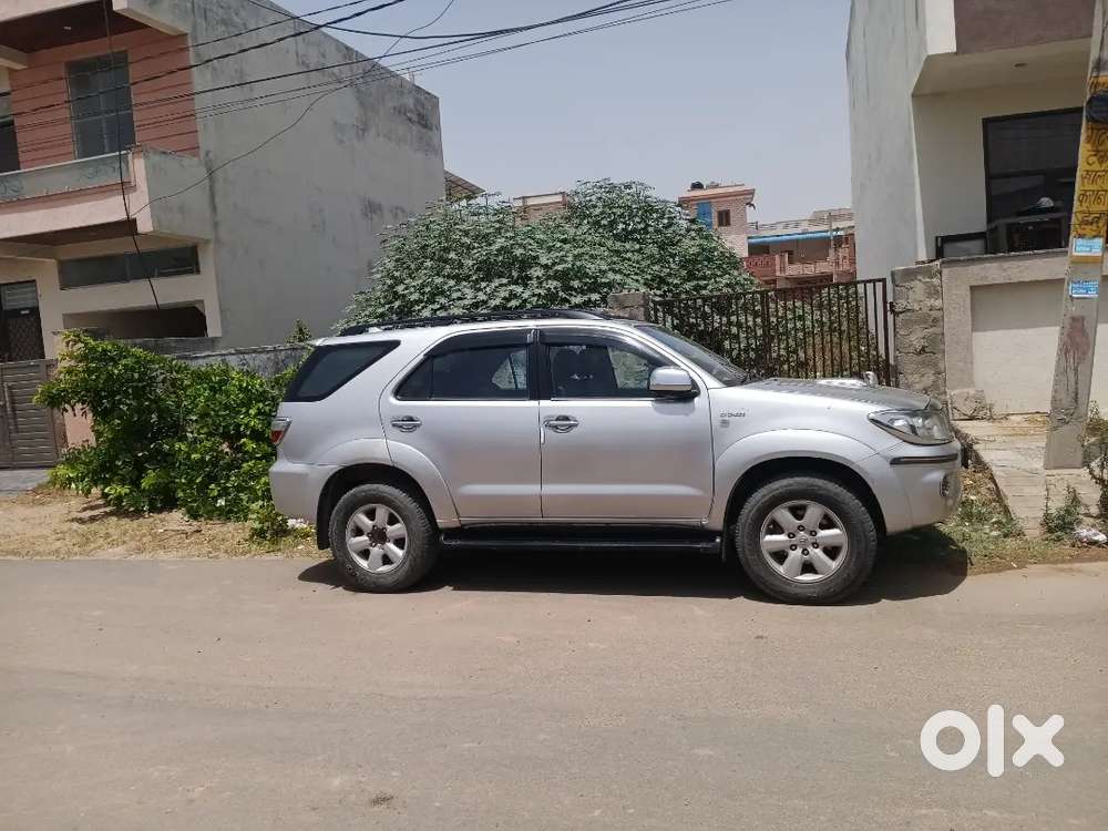Toyota Fortuner 2010 Diesel 211000 Km Driven
