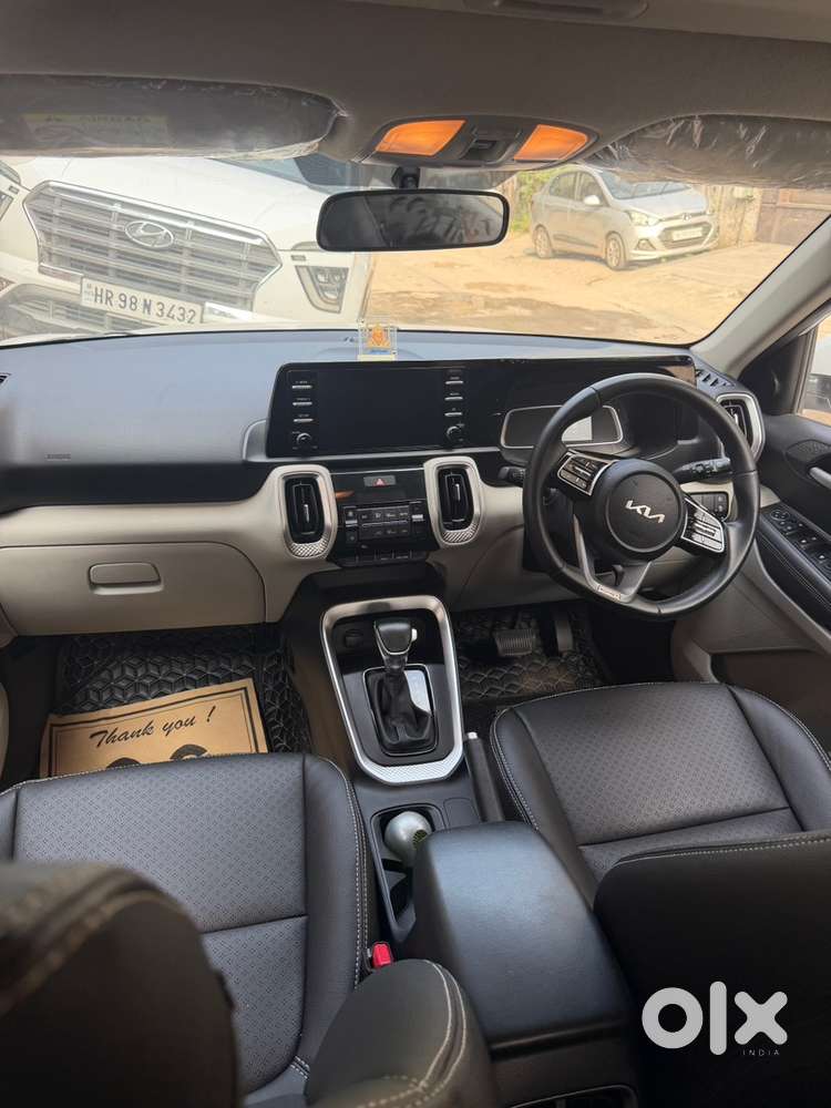 Kia Sonet Petrol 2051