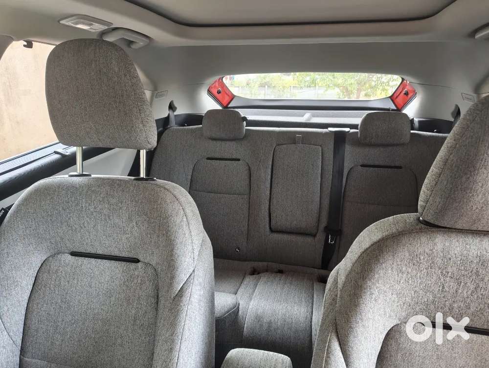 Tata Curvv 2025 Petrol 9800 Km Driven