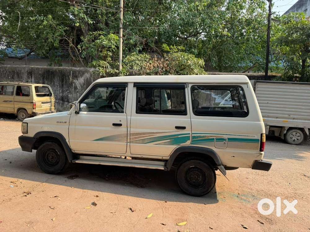 Toyota Qualis 2001 Diesel 37000 Km Driven