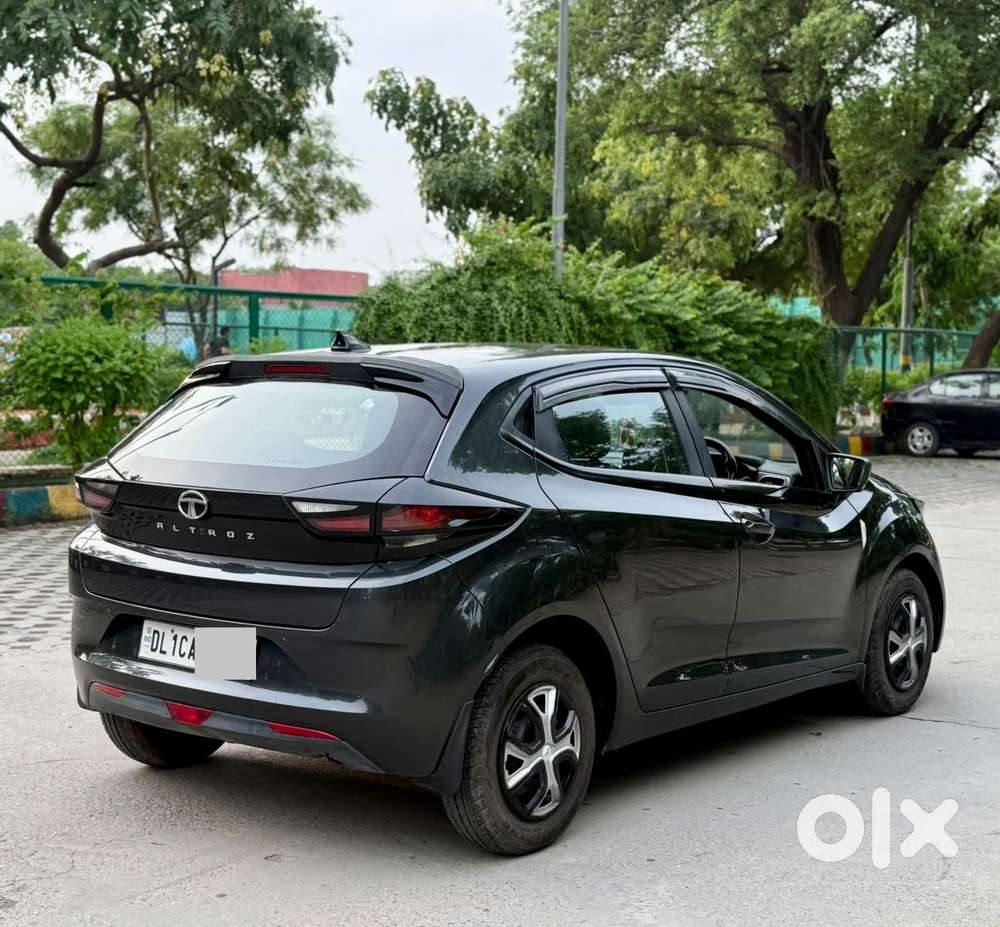 Tata Altroz 1.2 Xe, 2021, Petrol