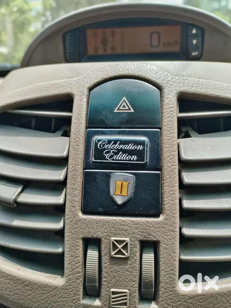 Mahindra Xylo (celebration Edition) Top End Model.
8 Seater