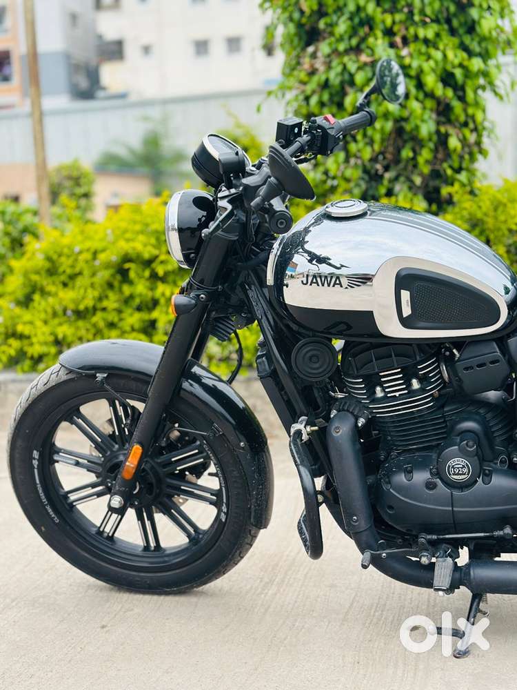 Jawa 42 Bobber Chrome Black Brand New Condition