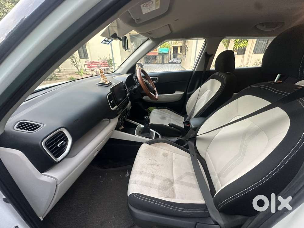 Hyundai Venue Petrol 2022 Model New Type Condition