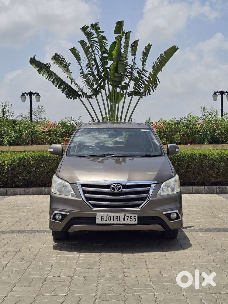 Toyota Innova 2.5 Zx Diesel 7 Seater Bsiii, 2015, Diesel