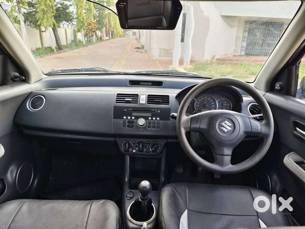 Maruti Suzuki Swift Dzire Vdi At, 2010, Diesel