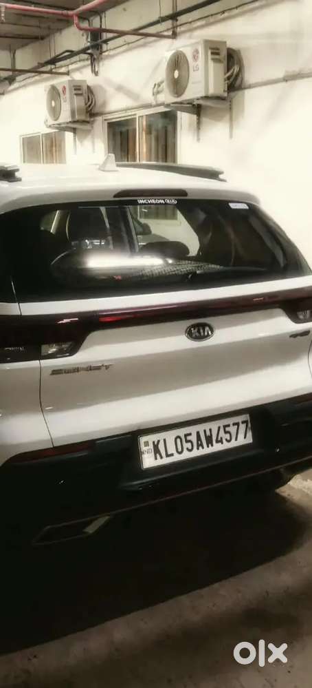 Kia Sonet 2020 Diesel Well Maintained .good Condition Tyre And Battery