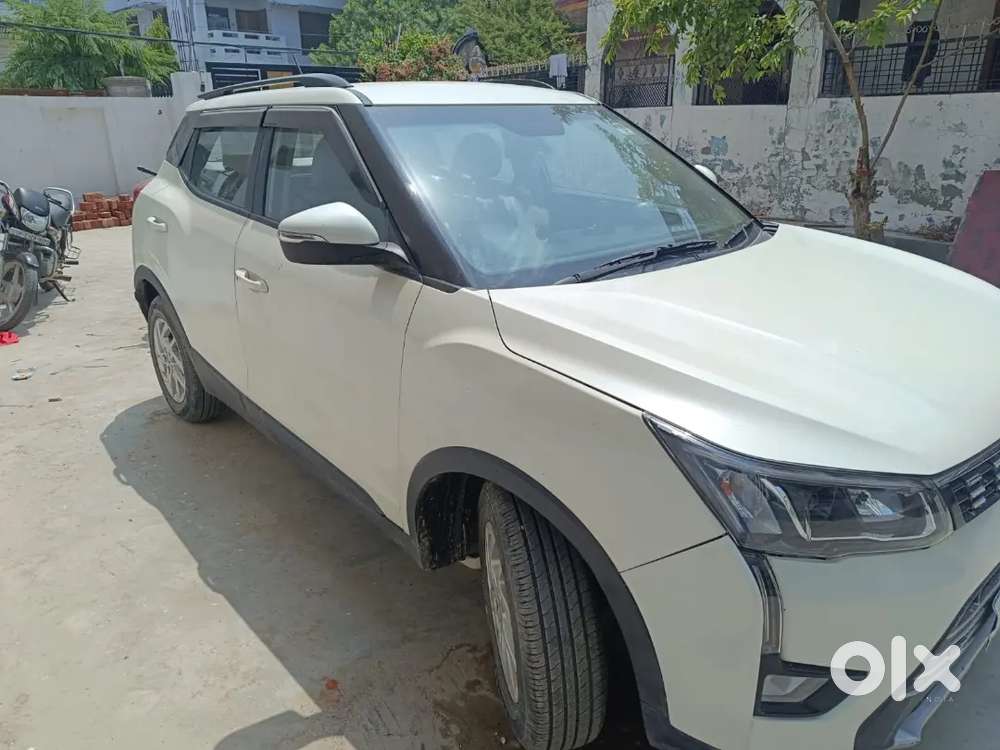 Mahindra Xuv300 2023 Petrol 12000 Km Driven