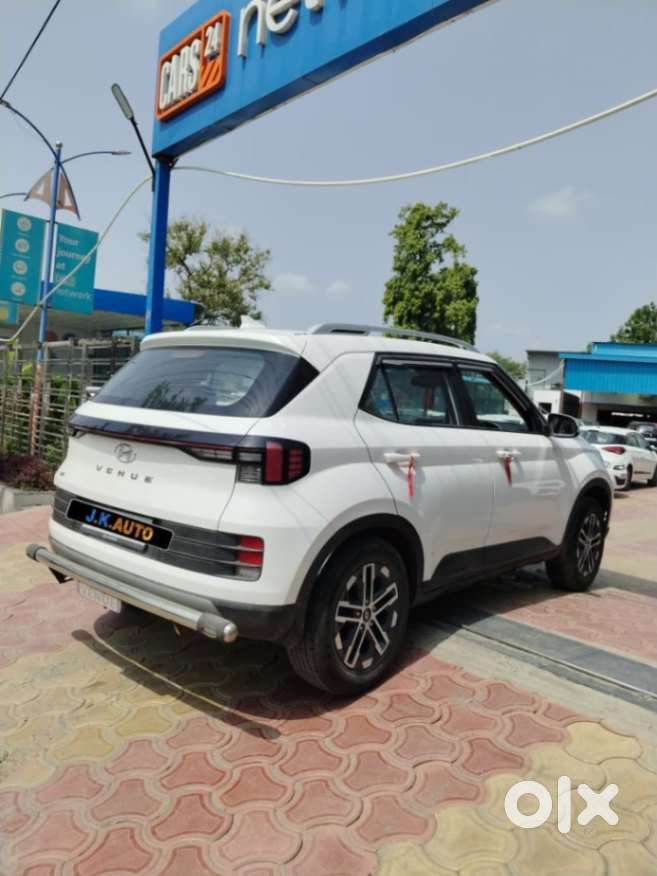 Hyundai Venue Sx Mt, 2022, Petrol