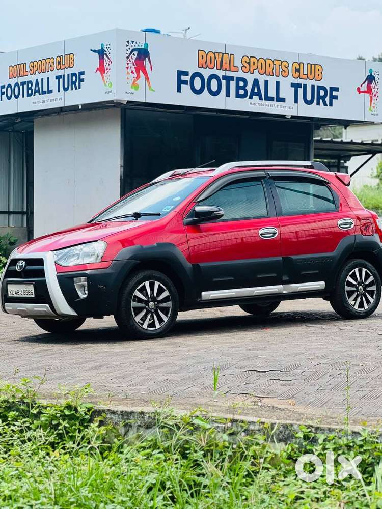Toyota Etios Cross 2016
