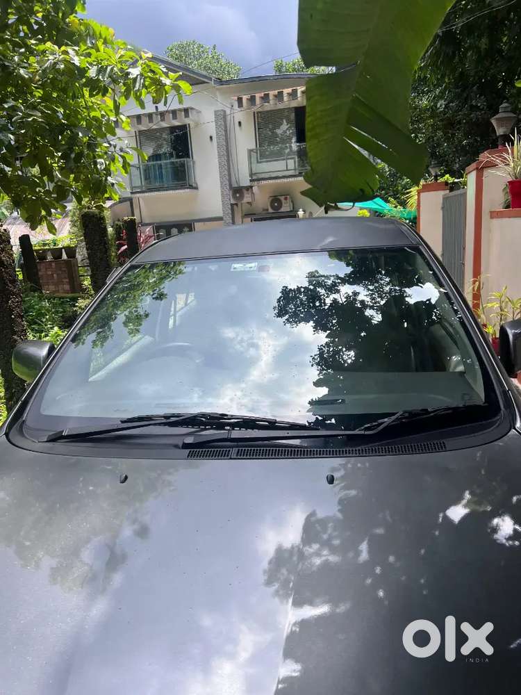 Toyota Innova Diesel 2012