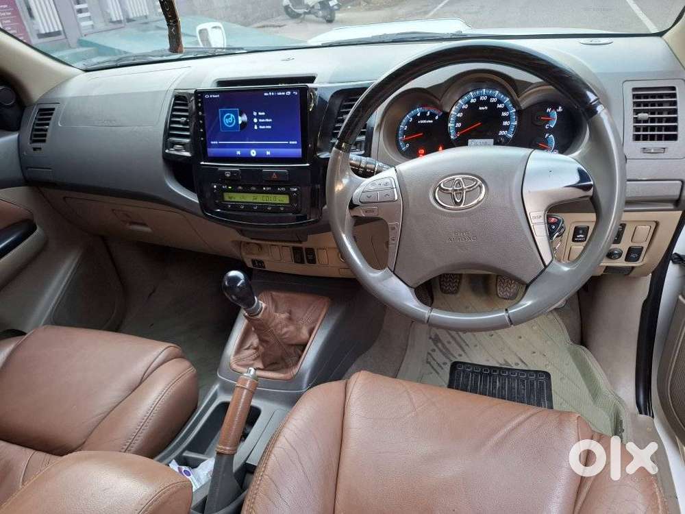 Toyota Fortuner 3.0 4x2 Automatic, 2012, Diesel
