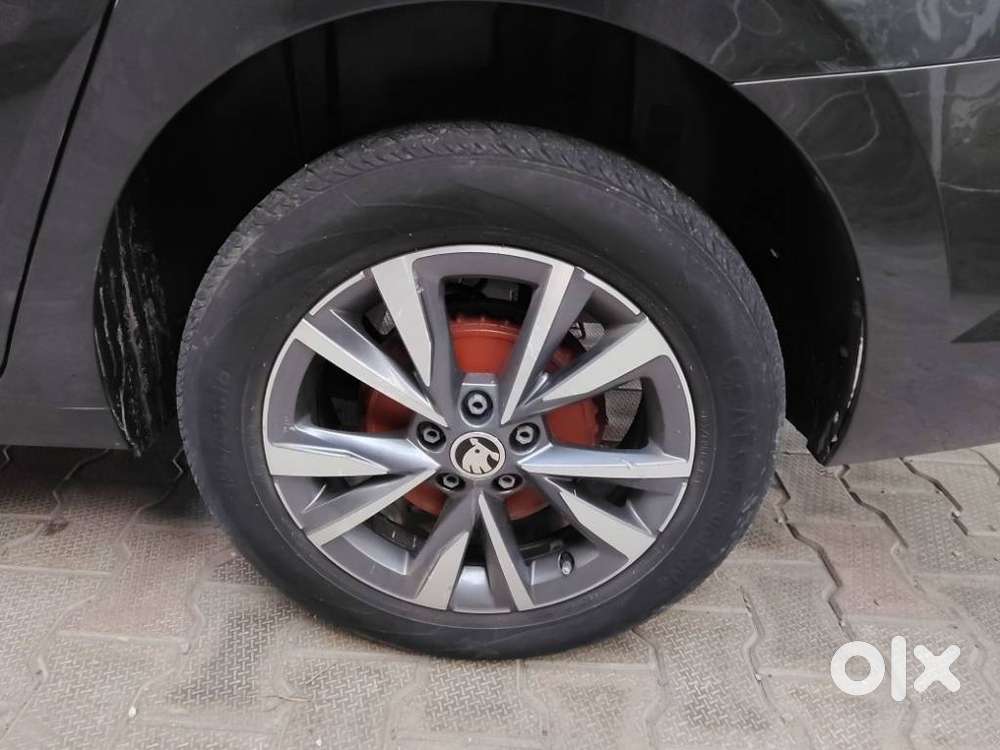 Skoda Slavia 1.0 Active Tsi, 2022, Petrol