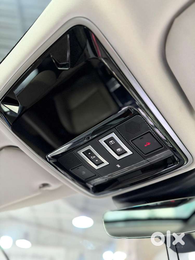 Land Rover Range Velar P250 R-dynamic, 2020, Petrol