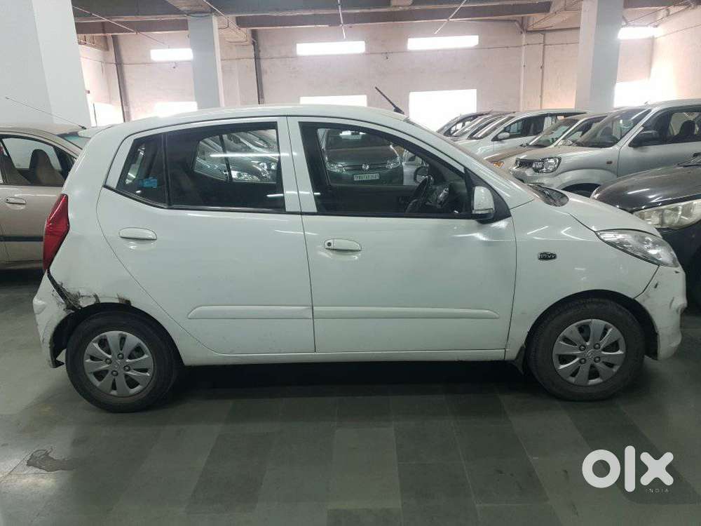Hyundai I10 Sportz, 2013, Petrol