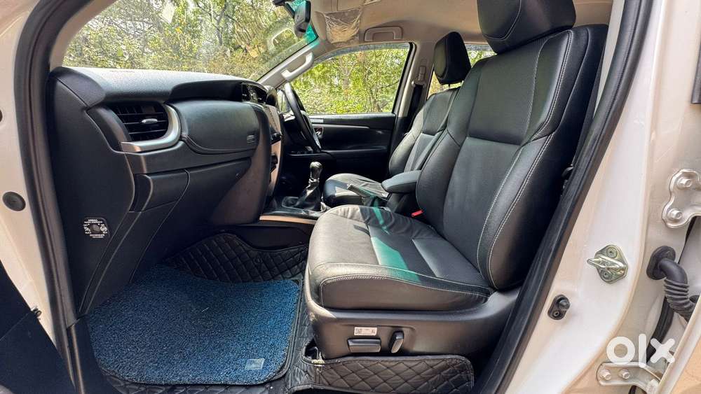 Toyota Fortuner [2021-ongoing] 2.8 2wd Diesel Mt, 2023, Diesel