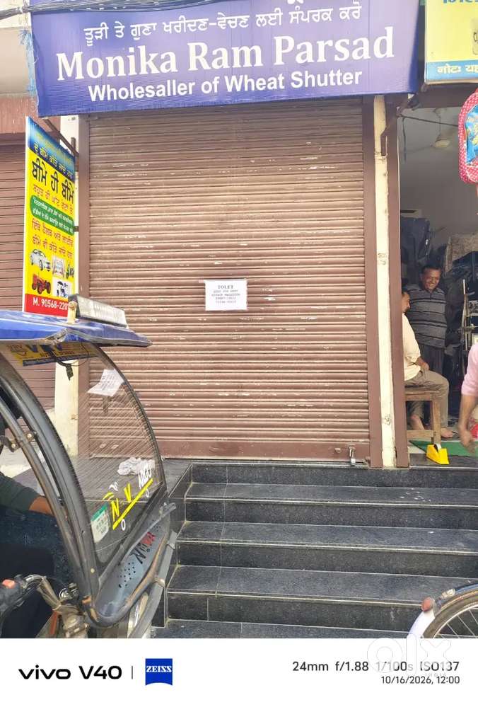 shop for rent in calcutta street, Amrik singh Road