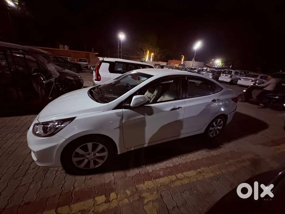 Hyundai Verna 2013 Diesel 80000 Km Driven