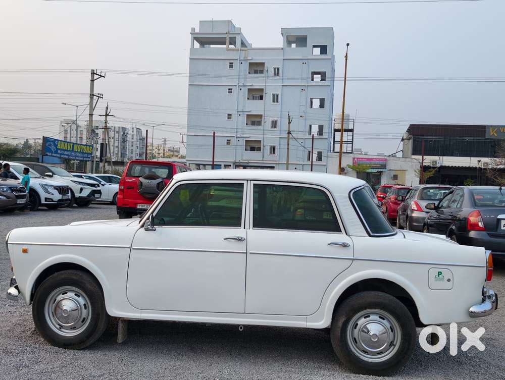 Premier Padmini, 1990
