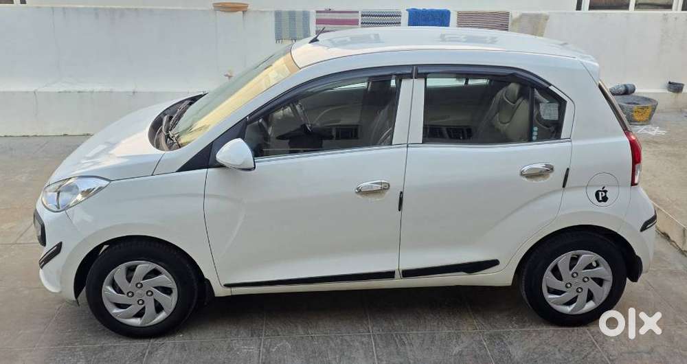 Hyundai Santro Asta, 2020, Petrol