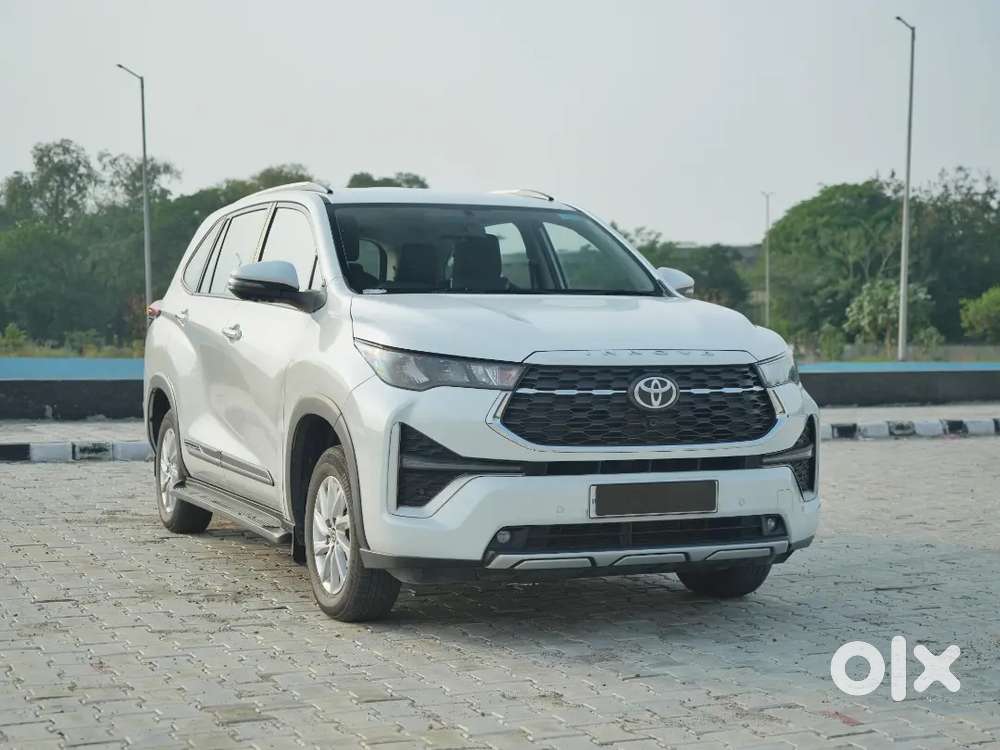 Toyota Innova Hycross Gx 2024 8 Seater