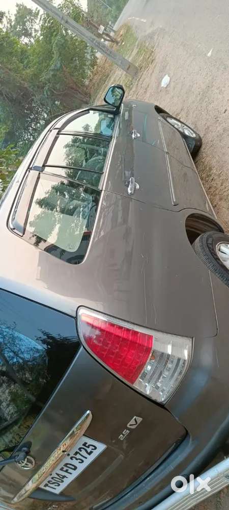 Toyota Innova 2010 Diesel Well Maintained
