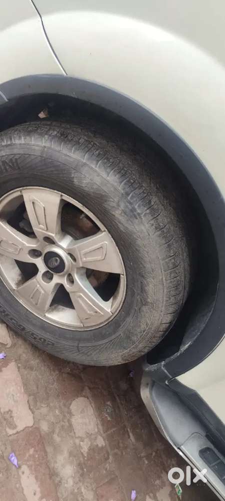 Mahindra Xuv500 2014 Diesel 85000 Km Driven