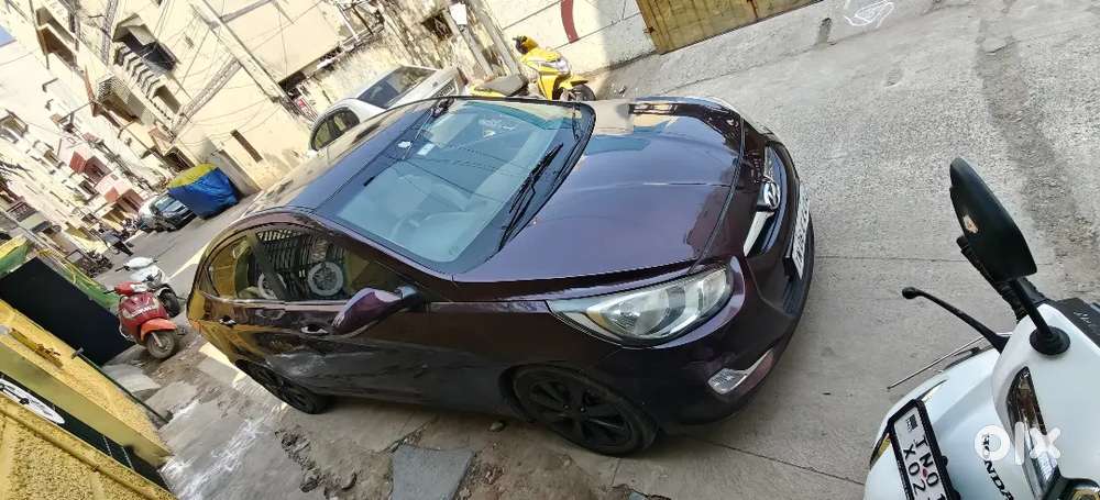Hyundai Verna 2011 Petrol Well Maintained