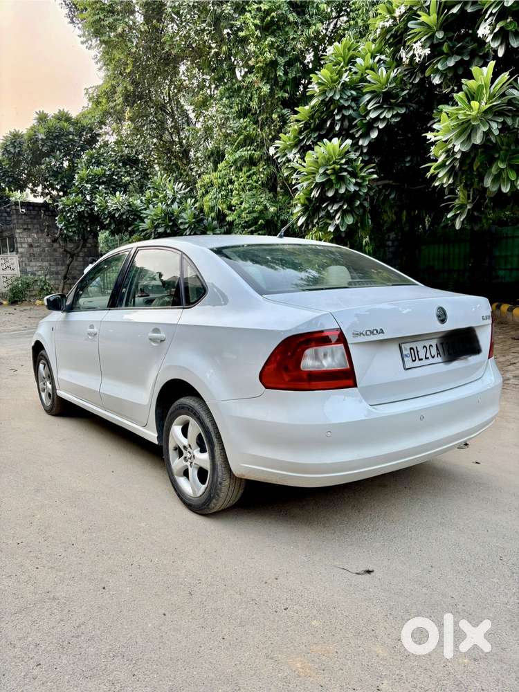 Skoda Rapid Elegance 1.6 Mpfi Mt, 2014, Petrol