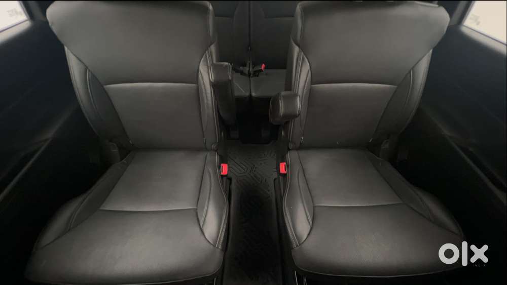 Maruti Suzuki Xl6 1.5 Alpha Plus At, 2022, Petrol